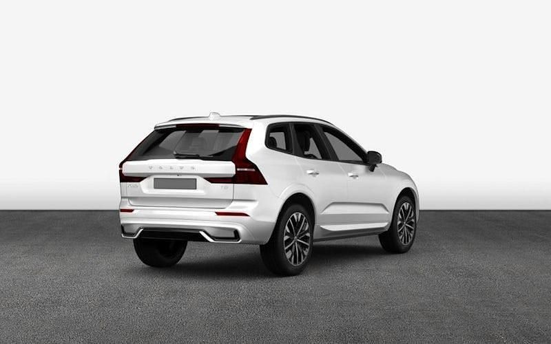 Neu Volvo XC60 Plus 250 PS (183 kW) 2026 Weiß SUV