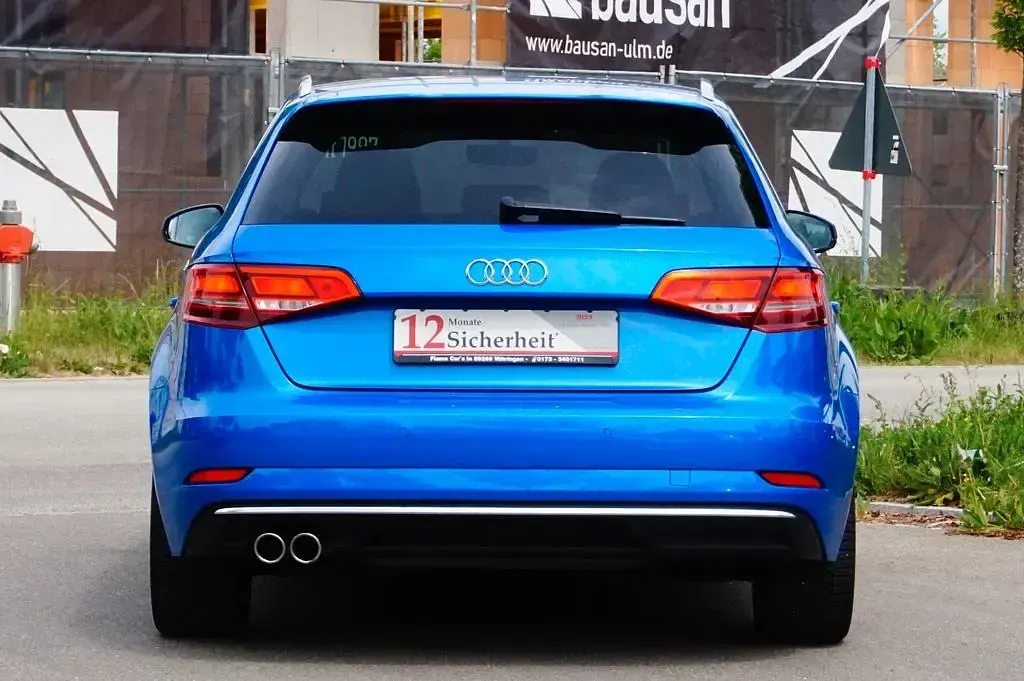 Gebraucht Audi A3 Design 150 PS (110 kW) 2018 Blau Limousine