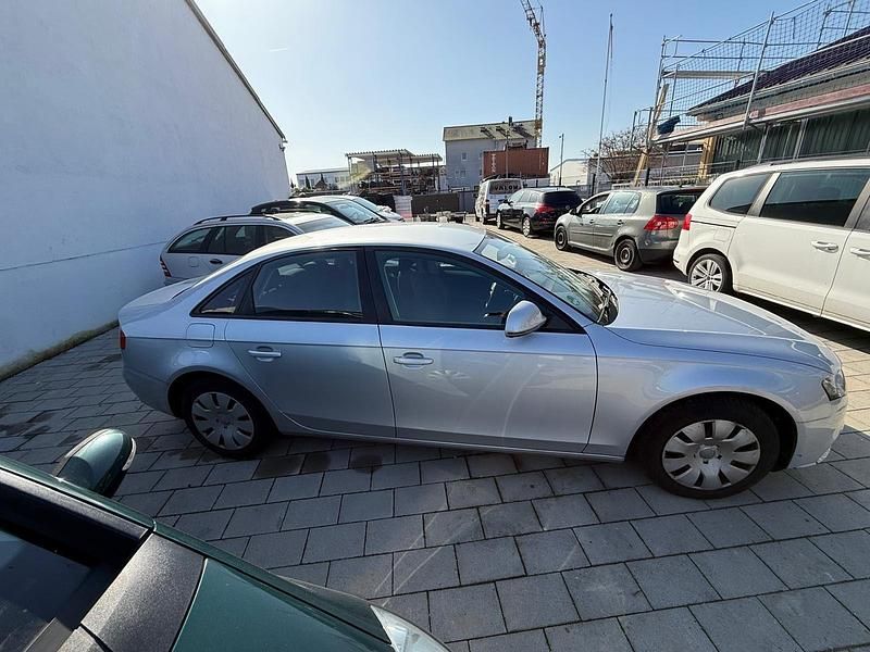 Gebraucht Audi A4 Ambiente 120 PS (88 kW) 2008 Silber Limousine