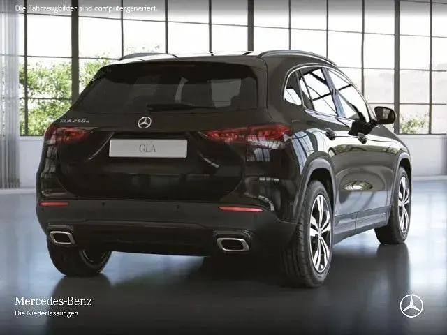Gebraucht Mercedes GLA250 218 PS (160 kW) 2022 SUV