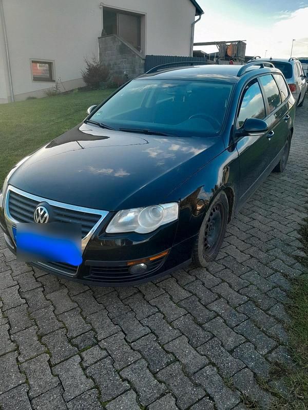 Schwarz Gebraucht 2008 VW Passat Kombi | 2.399 € (Fairer Preis) - Bild 1/4