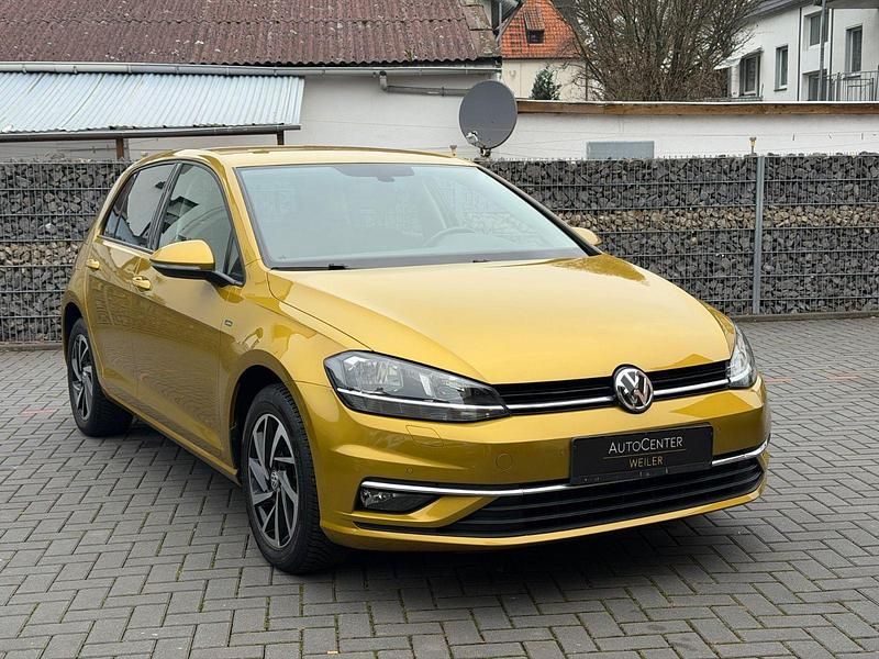 Gebraucht VW Golf VII 150 PS (110 kW) 2018 Gelb Limousine