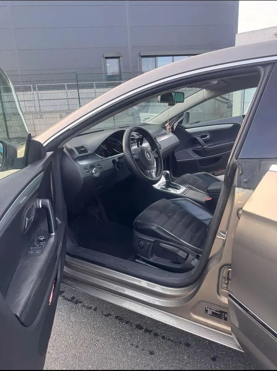 Gebraucht VW CC 160 PS (117 kW) 2009 Braun Limousine