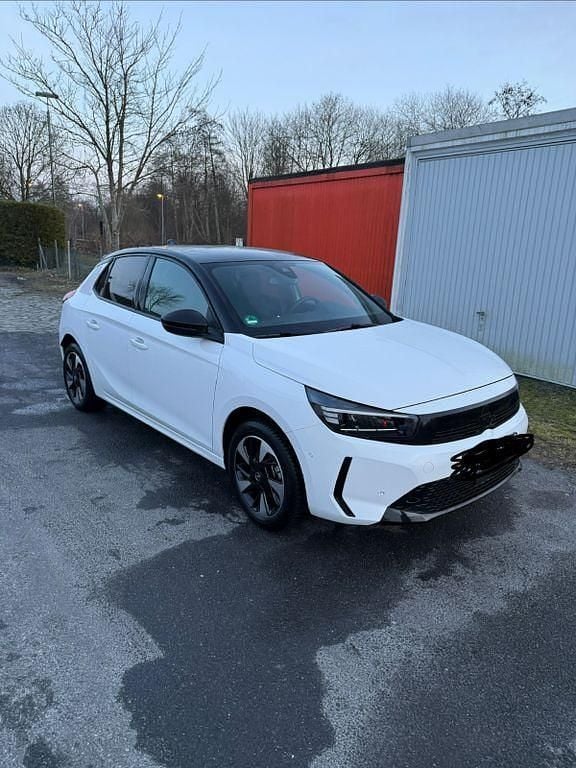 Gebraucht Opel Corsa-e 114 kW (156 PS) 2024 Weiß Kleinwagen