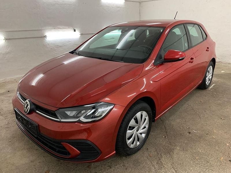 Rot Gebraucht 2024 VW Polo Life Limousine | 14.620 € (Superpreis) - Bild 1/4