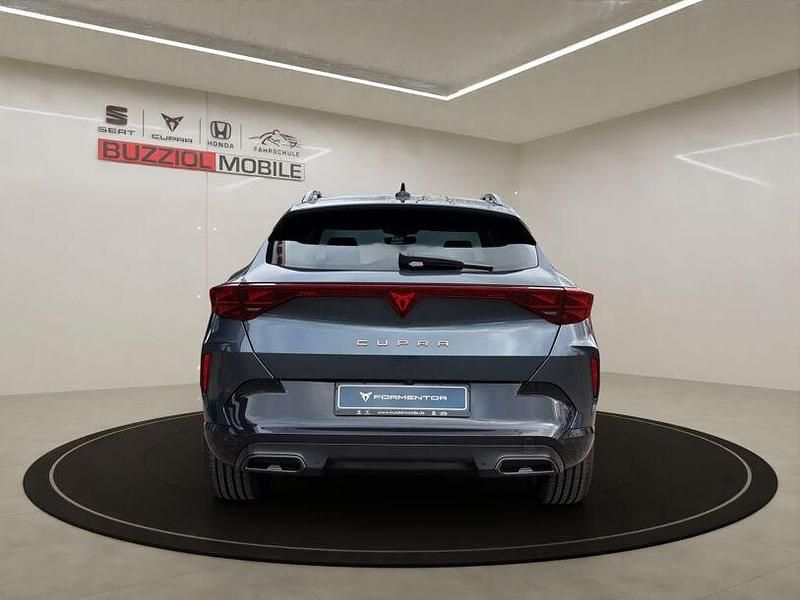 Nowe Cupra Formentor 150 KM (110 kW) 2025 Szary SUV