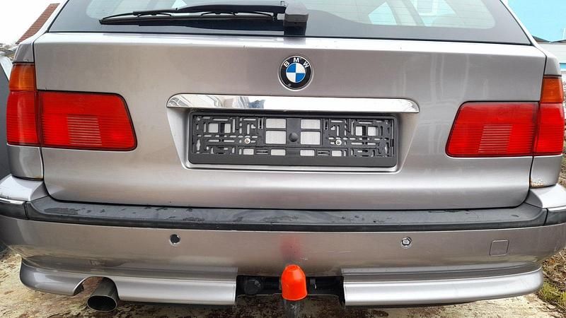 Gebraucht BMW 523 170 PS (125 kW) 1998 Silber Kombi