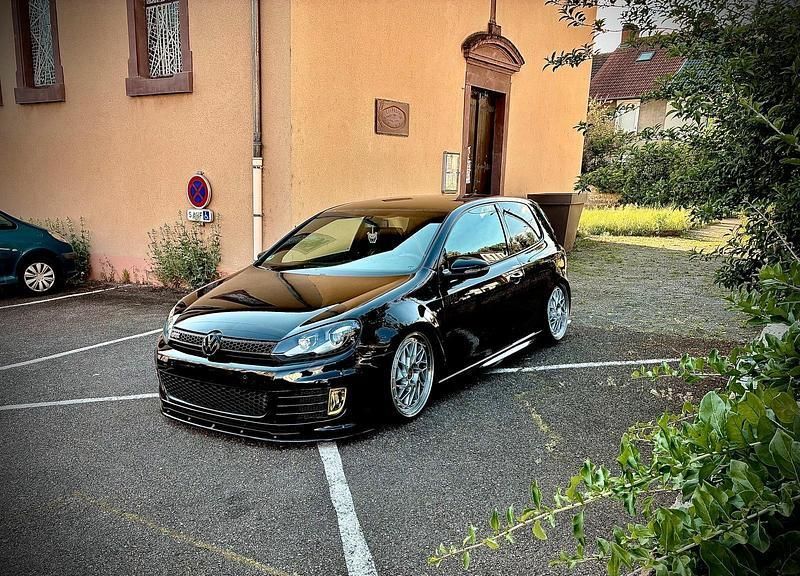 Schwarz Gebraucht 2011 VW Golf VI Edition Kleinwagen | 15.500 € - Bild 1/4