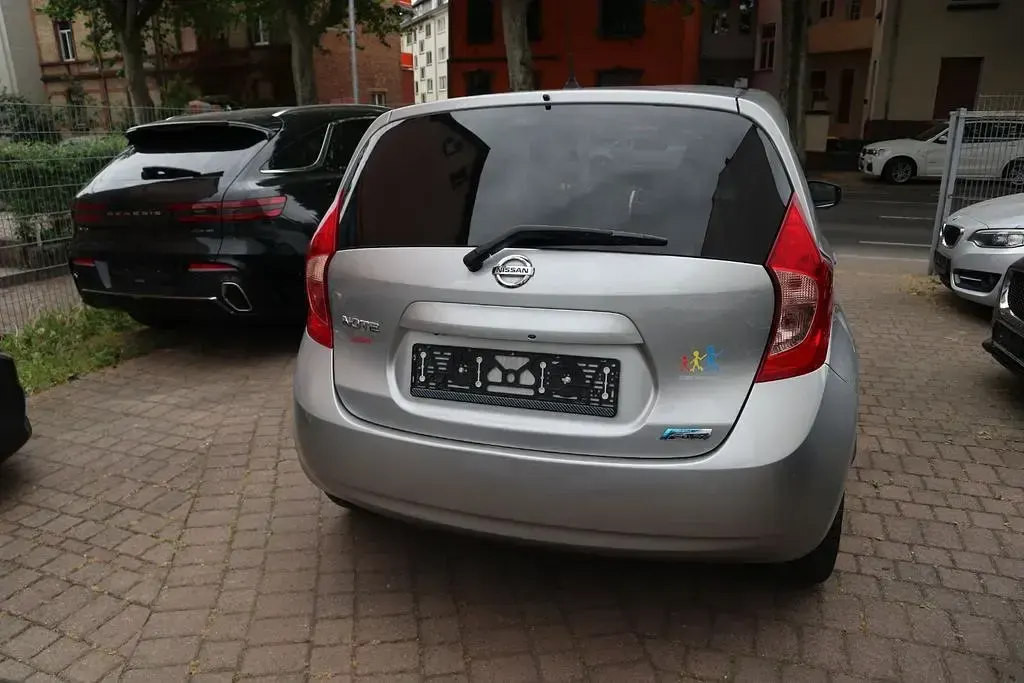 Occasion Nissan Note Tekna 90 ch (66 kW) 2014 Argent Citadine