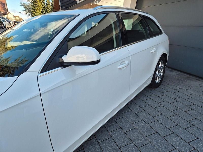 Gebraucht Audi A4 Ambition 143 PS (105 kW) 2013 Weiß Kombi