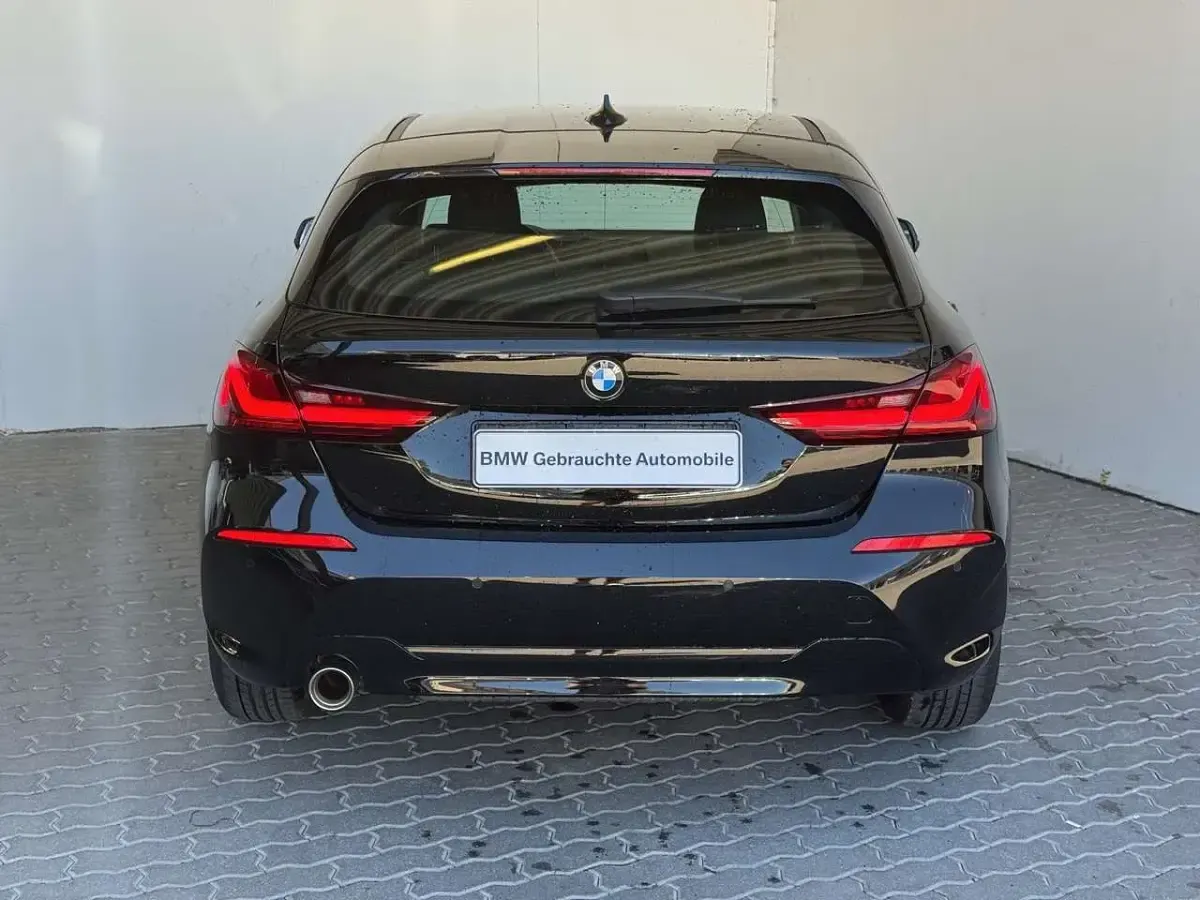 Gebraucht BMW 116 Advantage 109 PS (80 kW) 2023 Schwarz Kleinwagen