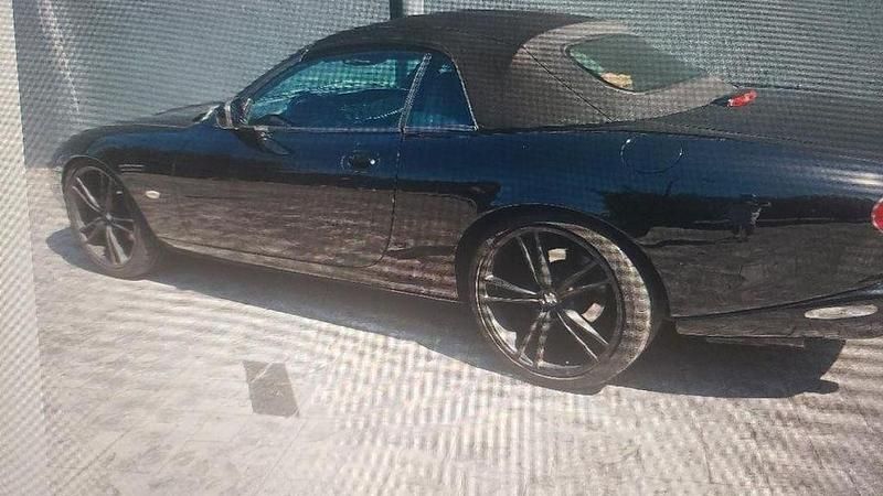 Schwarz Gebraucht 1998 Jaguar XKR S Cabrio | 8.750 € - Bild 1/4