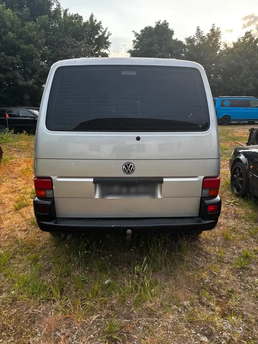 Gebraucht VW Caravelle 102 PS (75 kW) 2001 Silber Van
