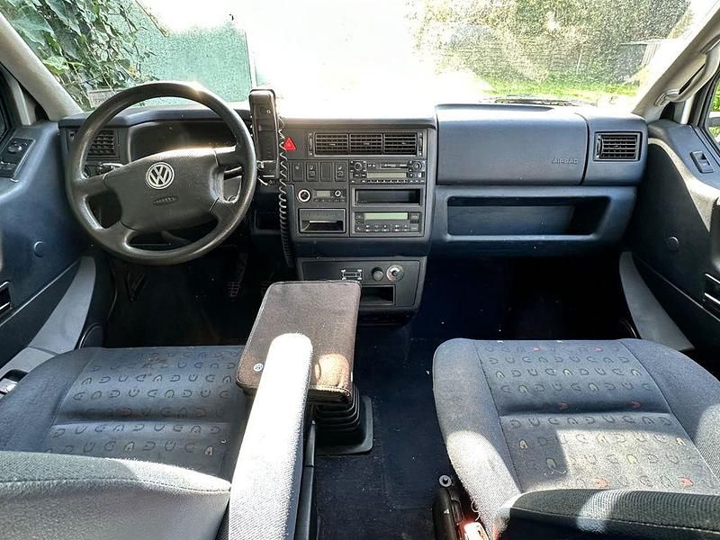 Gebraucht VW T4 102 PS (75 kW) 2001 Silber Van