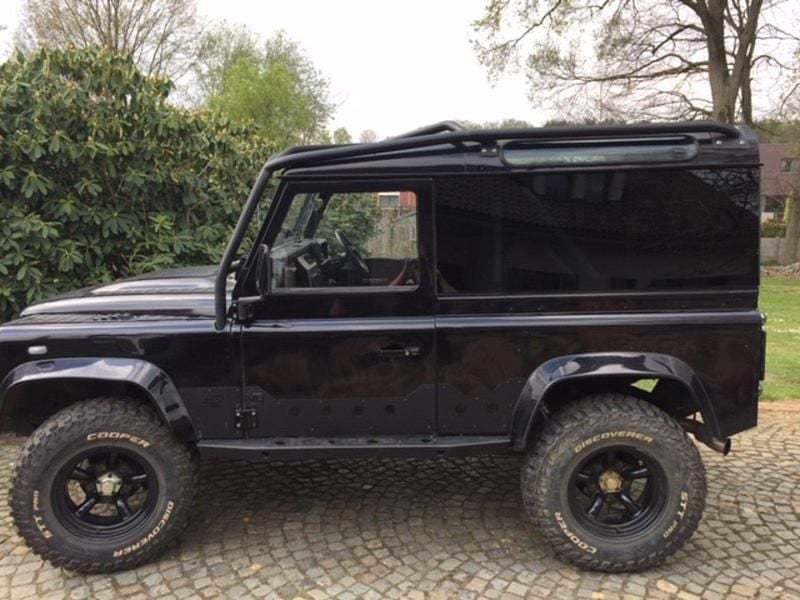 Schwarz Gebraucht 1984 Land Rover Defender SUV | 26.000 € - Bild 1/4