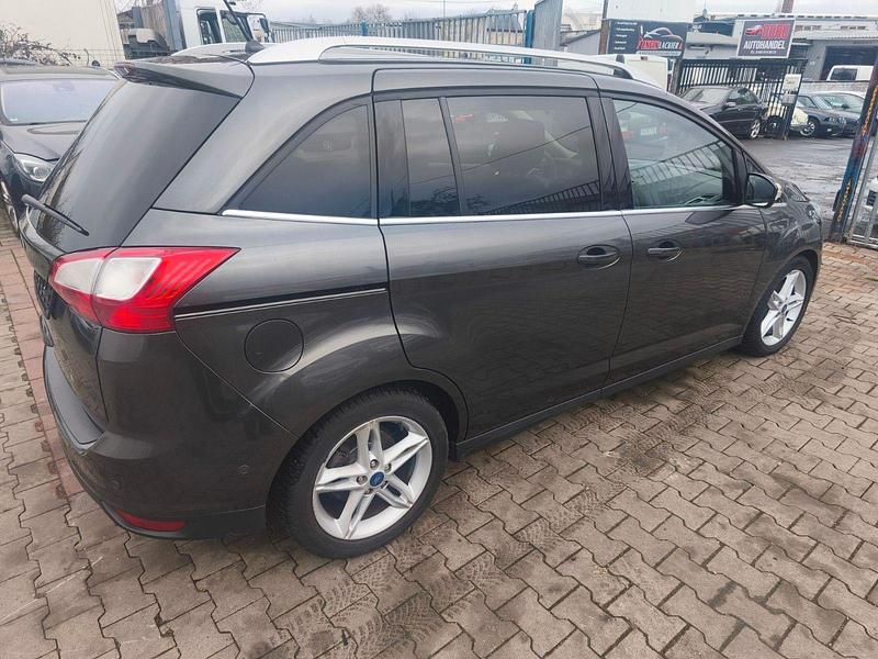 Gebraucht Ford Grand C-Max Titanium 125 PS (91 kW) 2019 Grau Van / Kleinbus