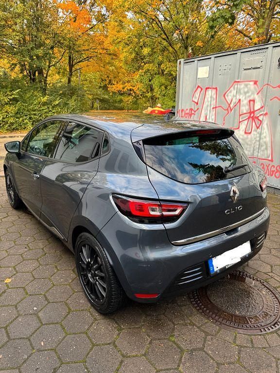 Gebraucht Renault Clio IV LIMITED 90 PS (66 kW) 2017 Grau Limousine