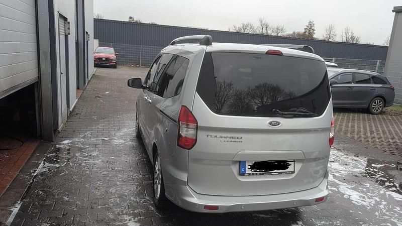 Occasion Ford Tourneo Titanium 101 ch (74 kW) 2019 Argent Break