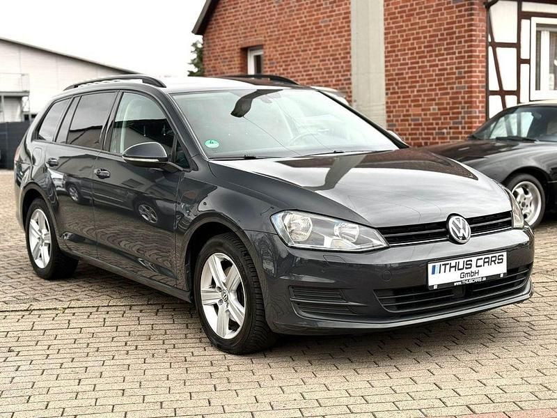 Gebraucht VW Golf Trendline 110 PS (80 kW) 2016 Grau Kombi