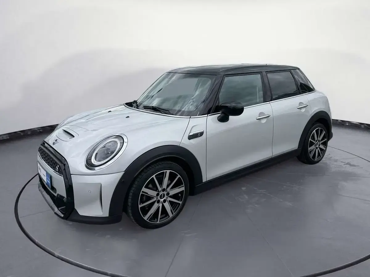 Gebraucht Mini Cooper S Classic 178 PS (130 kW) 2021 Silber Kleinwagen