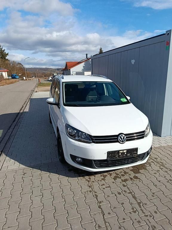 Gebraucht VW Touran Cup 150 PS (110 kW) 2014 Weiß Van / Kleinbus