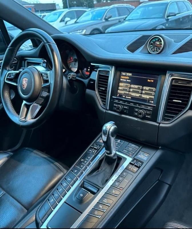 Gebraucht Porsche Macan S 258 PS (189 kW) 2015 Schwarz SUV