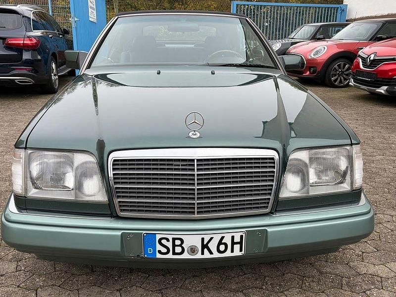 Gebraucht Mercedes E320 220 PS (161 kW) 1994 Grün Cabrio