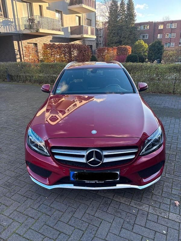 Rot Gebraucht 2015 Mercedes C250 AMG line Kombi | 19.500 € (Etwas zu teuer) - Bild 1/4