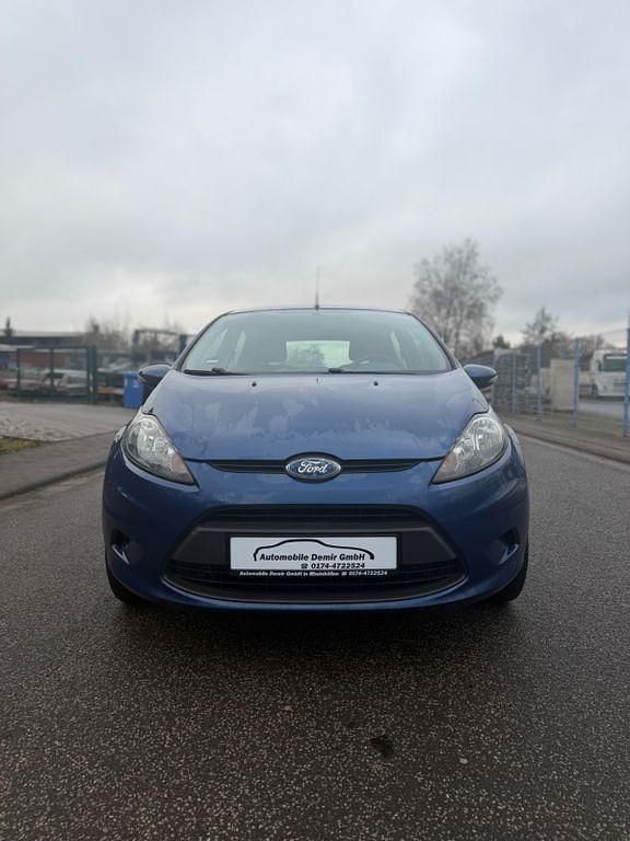 Gebraucht Ford Fiesta Trend 82 PS (60 kW) 2009 Blau Kleinwagen