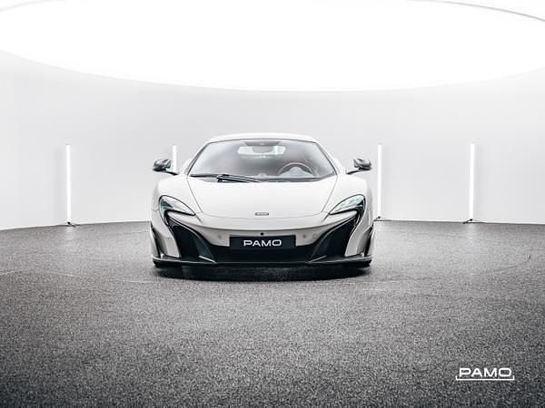 Gebraucht McLaren 675LT 674 PS (495 kW) 2016 Silcia white Coupé