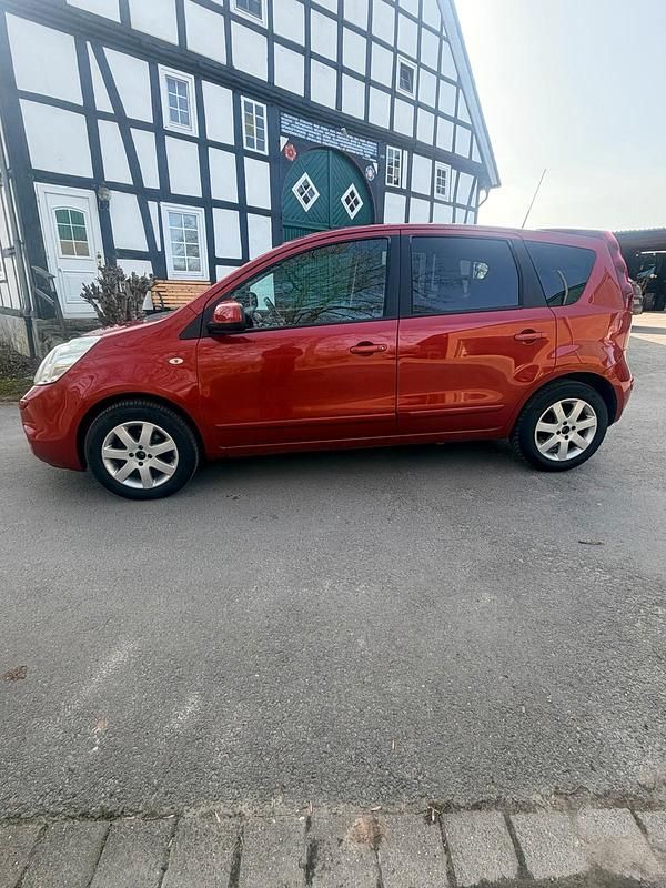 Gebraucht Nissan Note Pure 88 PS (64 kW) 2009 Rot Kleinwagen