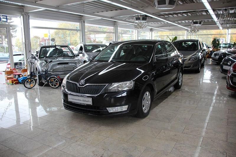 Gebraucht Skoda Rapid Active 86 PS (63 kW) 2013 Schwarz Limousine