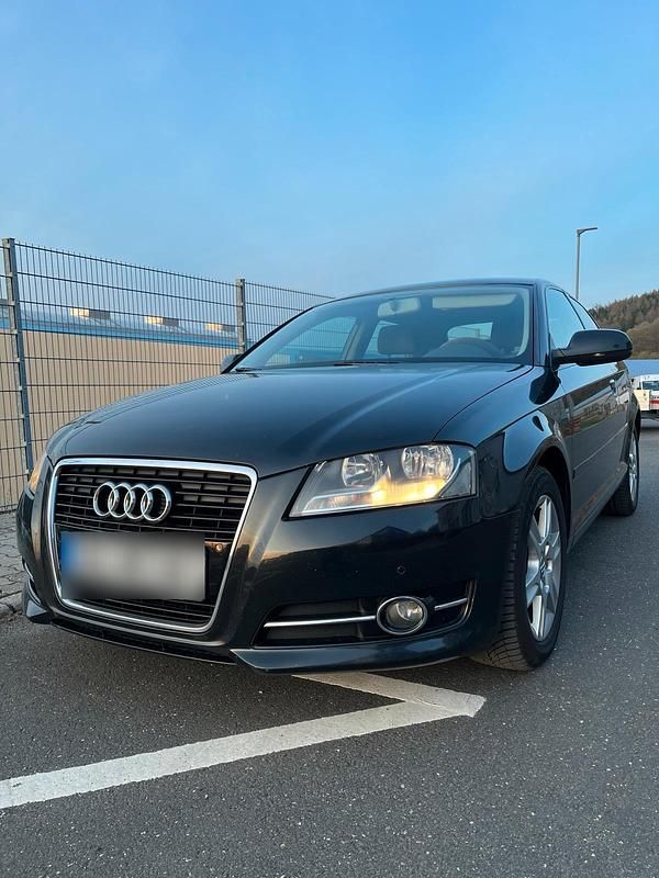Gebraucht Audi A3 Attraction 105 PS (77 kW) 2011 Schwarz Kleinwagen