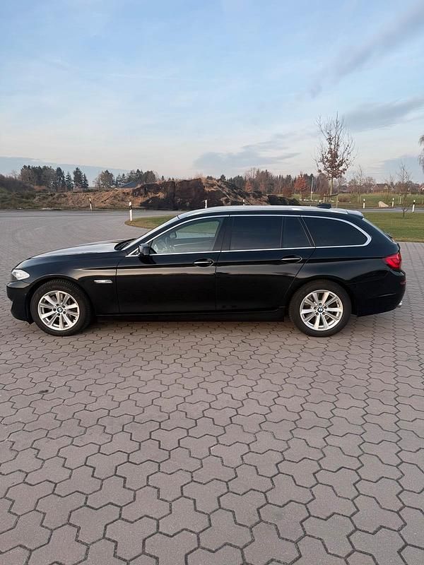 Gebraucht BMW 535 313 PS (230 kW) 2012 Schwarz Kombi