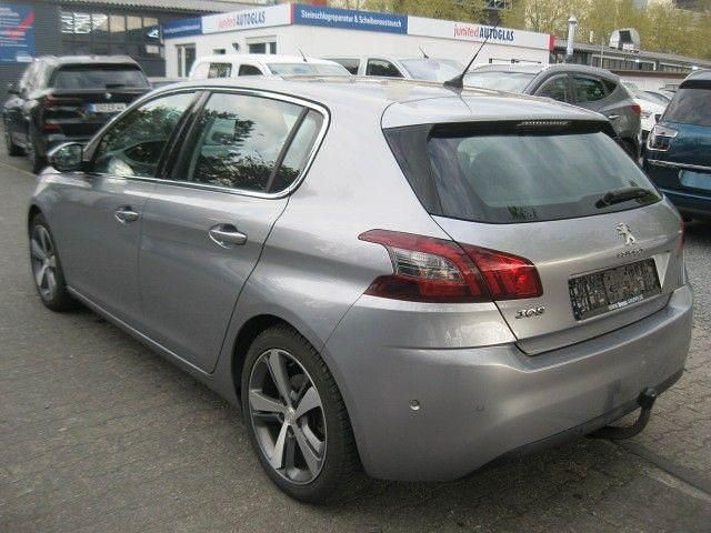 Second-hand Peugeot 308 Allure 131 CP (96 kW) 2018 Argintiu Berlinǎ