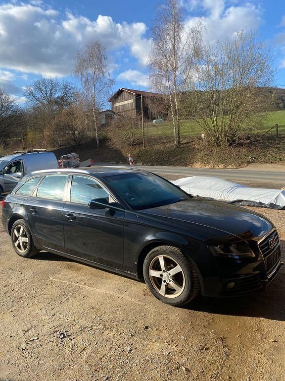 Gebraucht Audi A4 Attraction 143 PS (105 kW) 2011 Schwarz Kombi