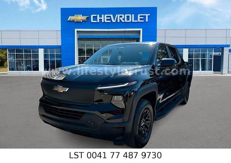 Schwarz Gebraucht 2024 Chevrolet Silverado SUV | 52.861 € (Fairer Preis) - Bild 1/4