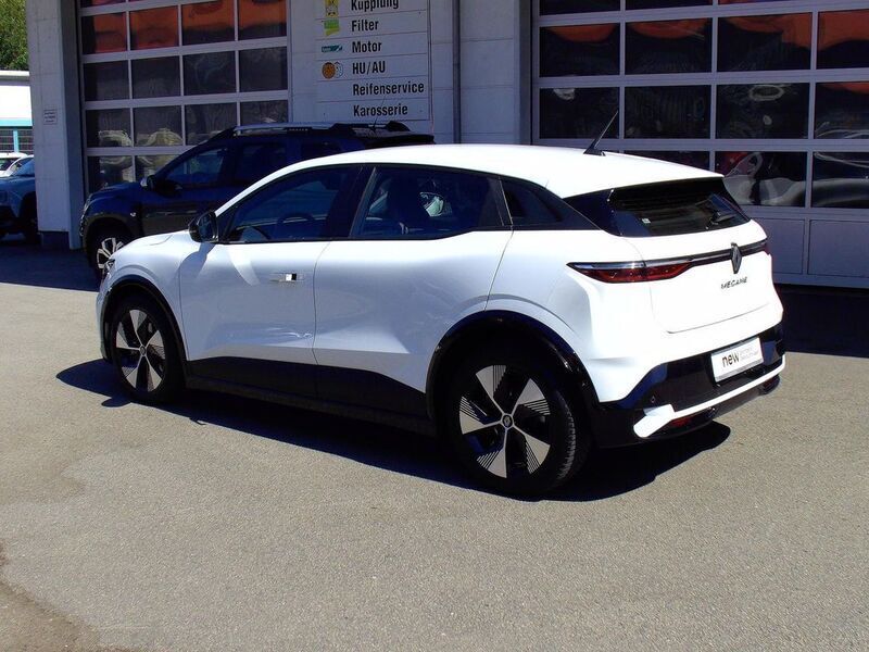 Gebraucht Renault Megane E-Tech Equilibre 96 kW (131 PS) 2023 Arktisweiß Limousine