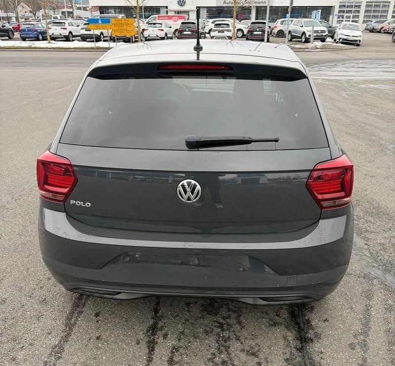 Gebraucht VW Polo Highline 95 PS (69 kW) 2018 Grau Kleinwagen