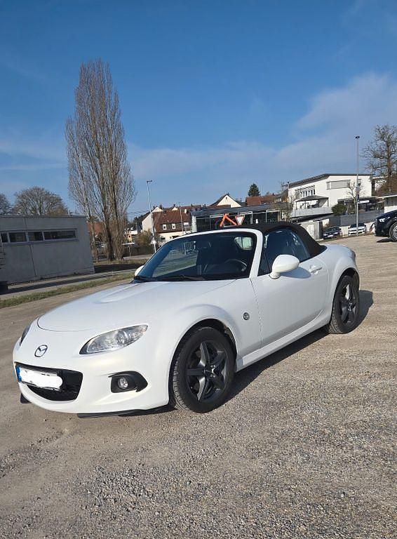 Gebraucht Mazda MX5 126 PS (92 kW) 2013 Weiß Cabrio
