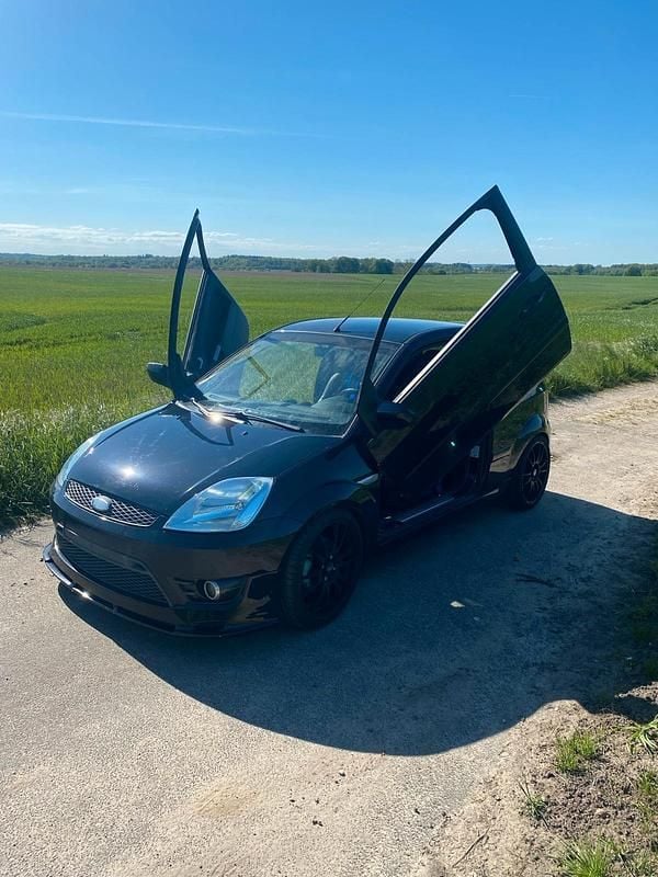 Gebraucht Ford Fiesta ST 150 PS (110 kW) 2005 Schwarz Kleinwagen