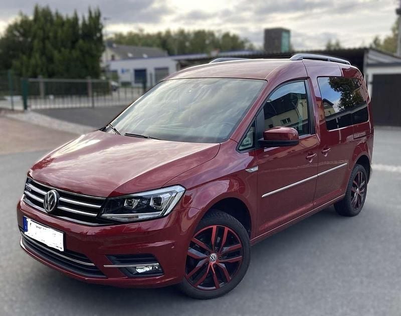 Rot Gebraucht 2017 VW Caddy Highline Van / Kleinbus | 15.900 € (Fairer Preis) - Bild 1/4