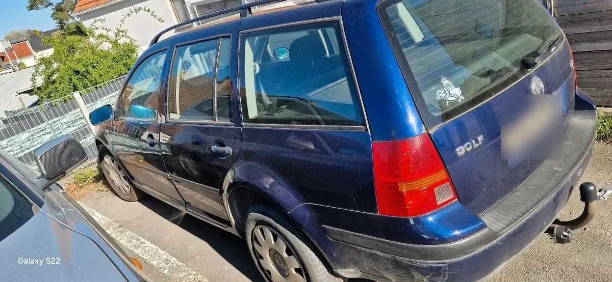 Second-hand VW Golf IV 131 CP (96 kW) 2002 Albastru Break