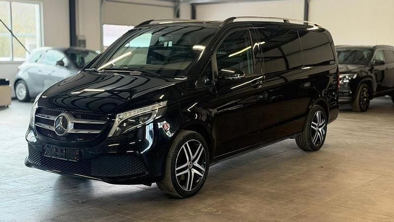 Gebraucht Mercedes V300 239 PS (175 kW) 2019 Schwarz Van / Kleinbus