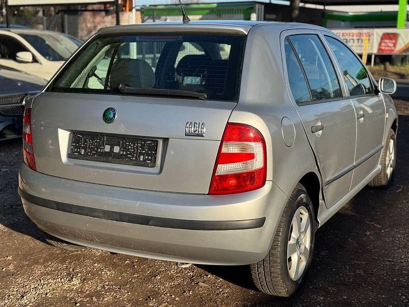 Gebraucht Skoda Fabia 75 PS (55 kW) 2006 Silber Limousine