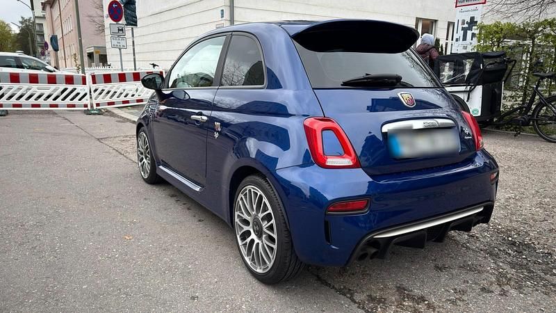 Usata Abarth 595 165 CV (121 kW) 2017 Blu Utilitaria