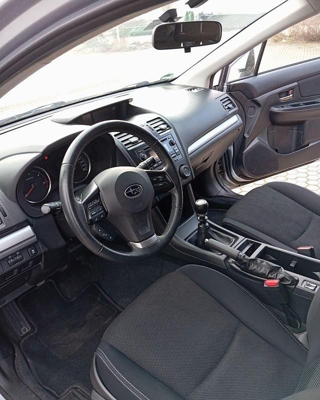 Gebraucht Subaru XV Comfort 109 PS (80 kW) 2012 Silber SUV