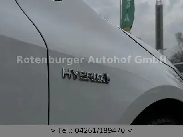 Gebraucht Toyota Corolla Club 98 PS (72 kW) 2020 Weiß Limousine