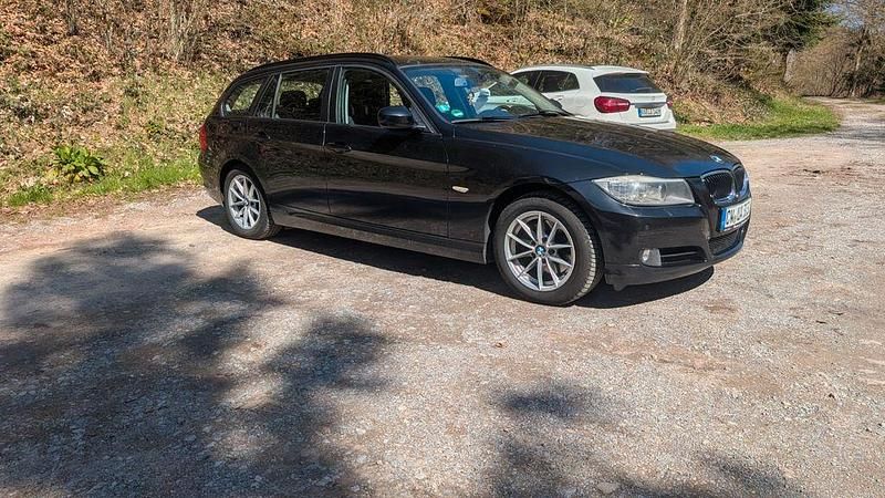 Gebraucht BMW 320 Efficient Dynamics 163 PS (119 kW) 2010 Schwarz Kombi