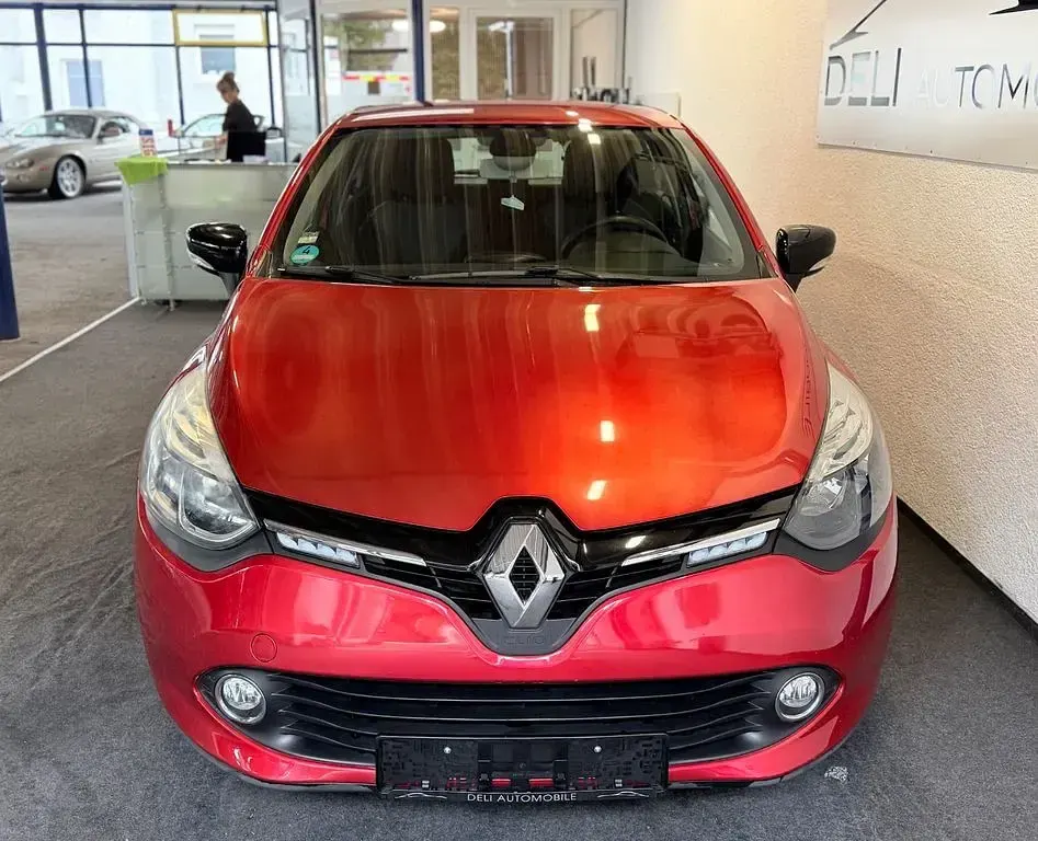Gebraucht Renault Clio IV Initiale Paris 90 PS (66 kW) 2014 Rot Limousine